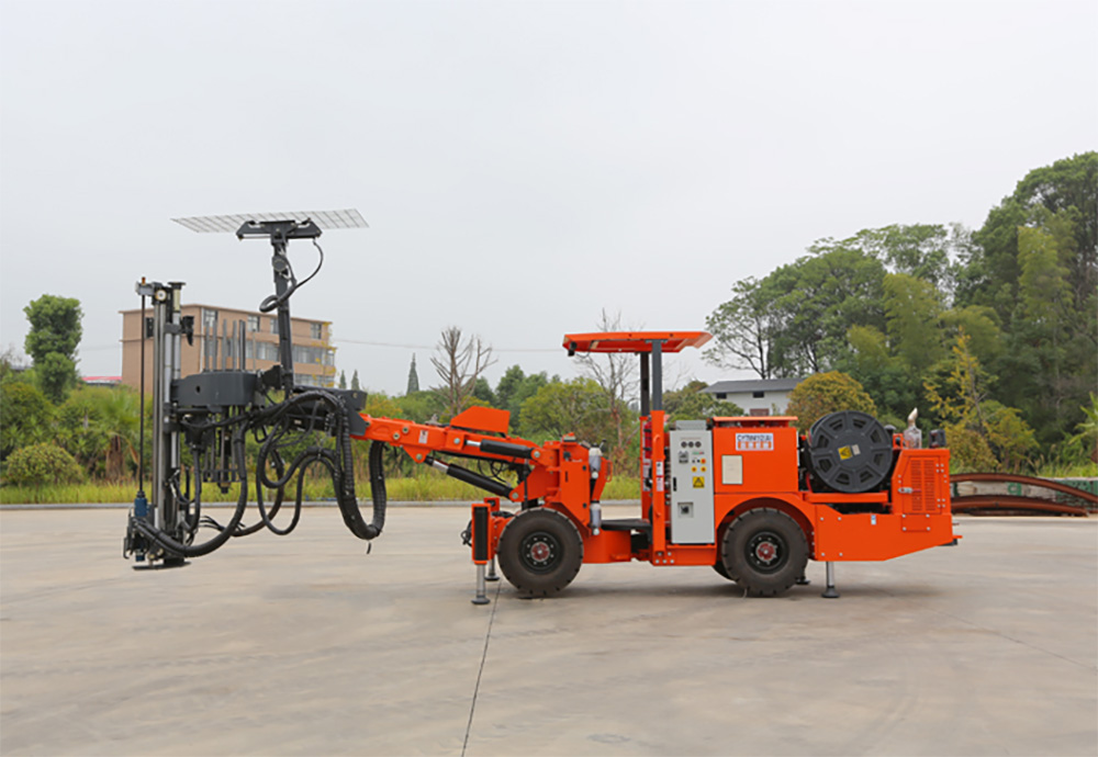 礦用液壓掘進鉆車